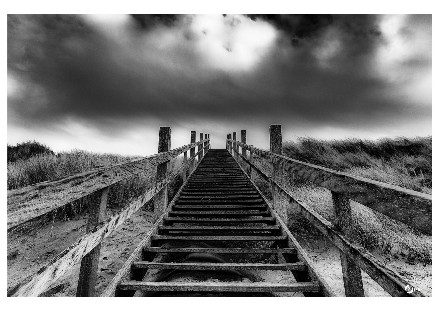 Treppe zum Meer