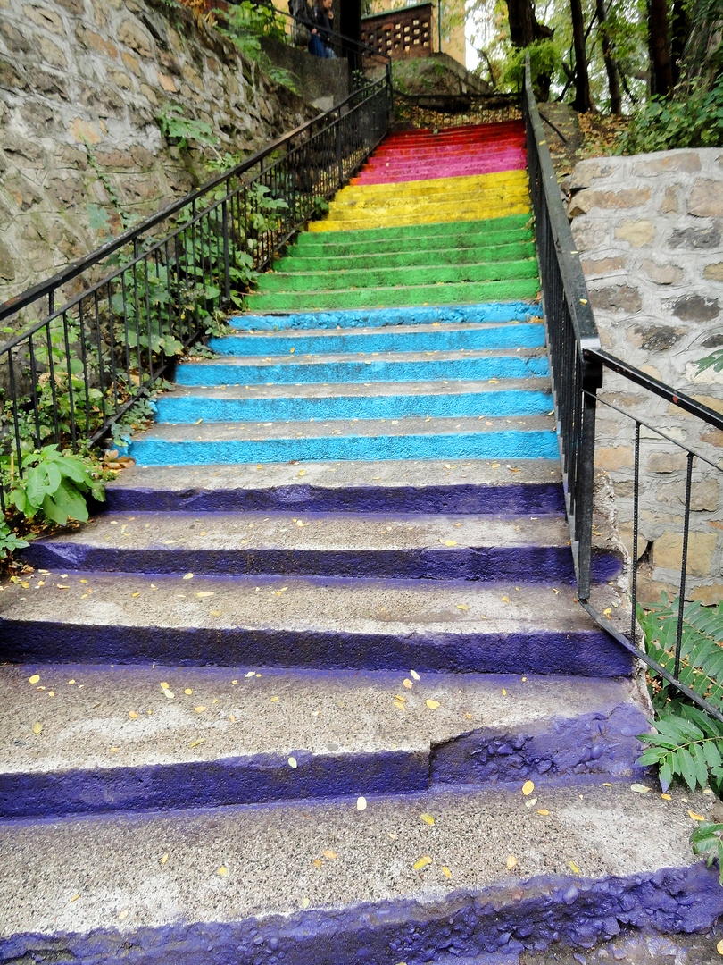 Treppe zum Regenbogen