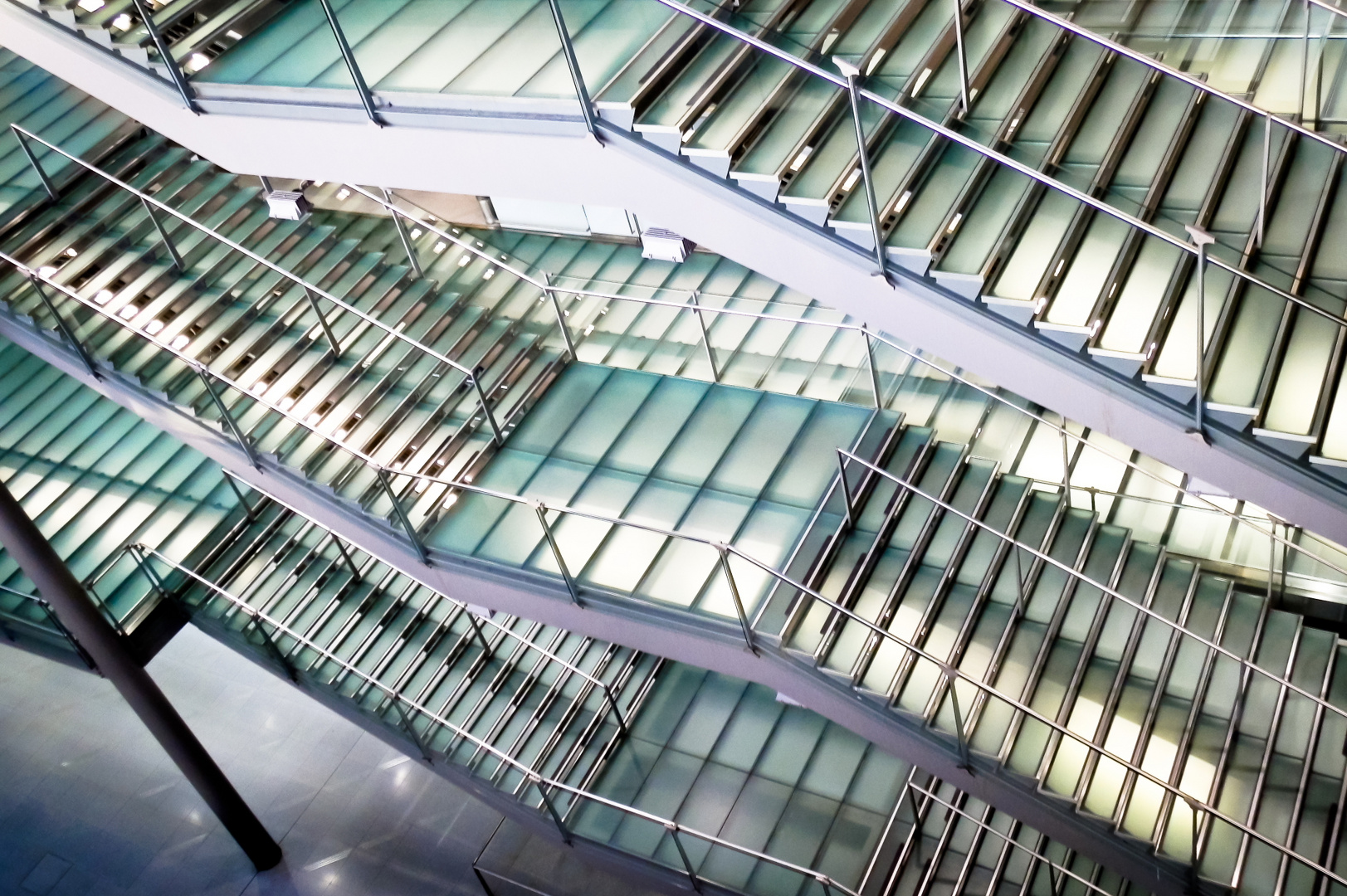 Treppen im Airport Köln-Bonn