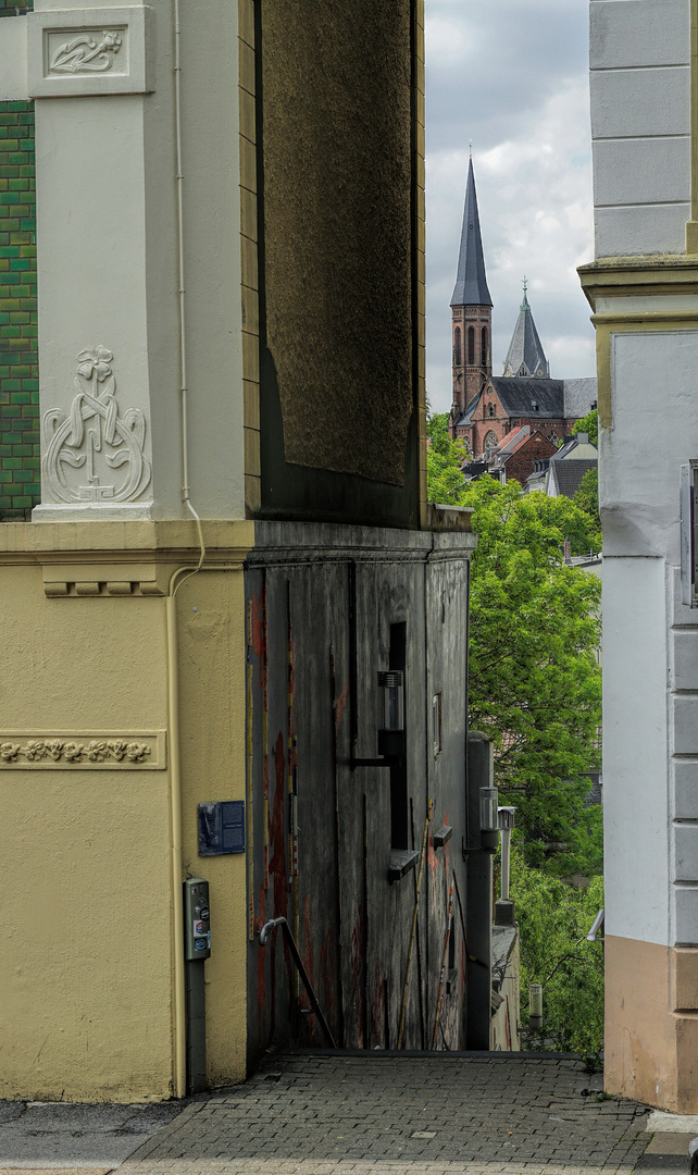 Treppen und Kirchen