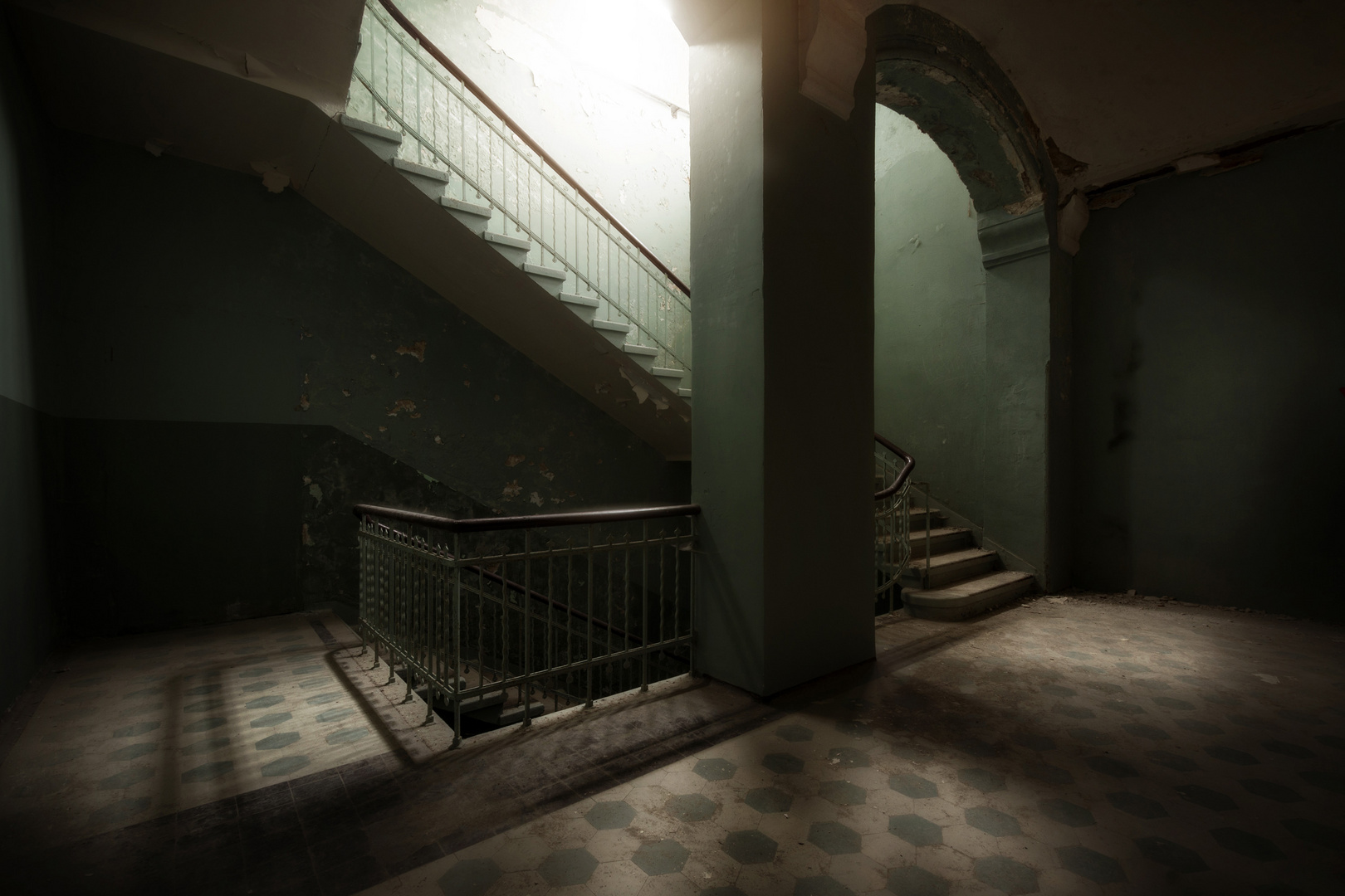 Treppenaufgang im Männersanatorium der verlassenen Beelitzer Heilstätten