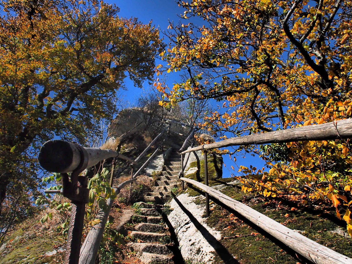 Treppenaufgang zum Schüsselfelsen