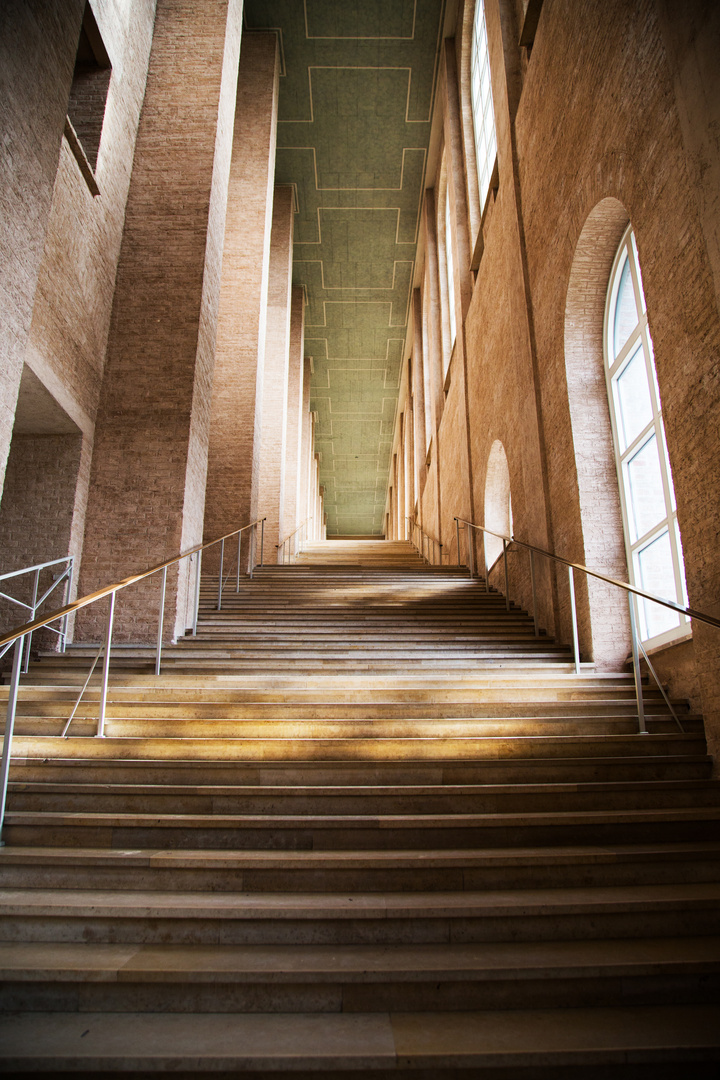 Treppenhaus / Alte Pinakothek