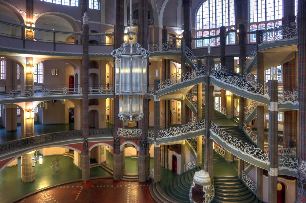 Treppenhaus im Amtsgericht Mitte (01) Foto & Bild ...