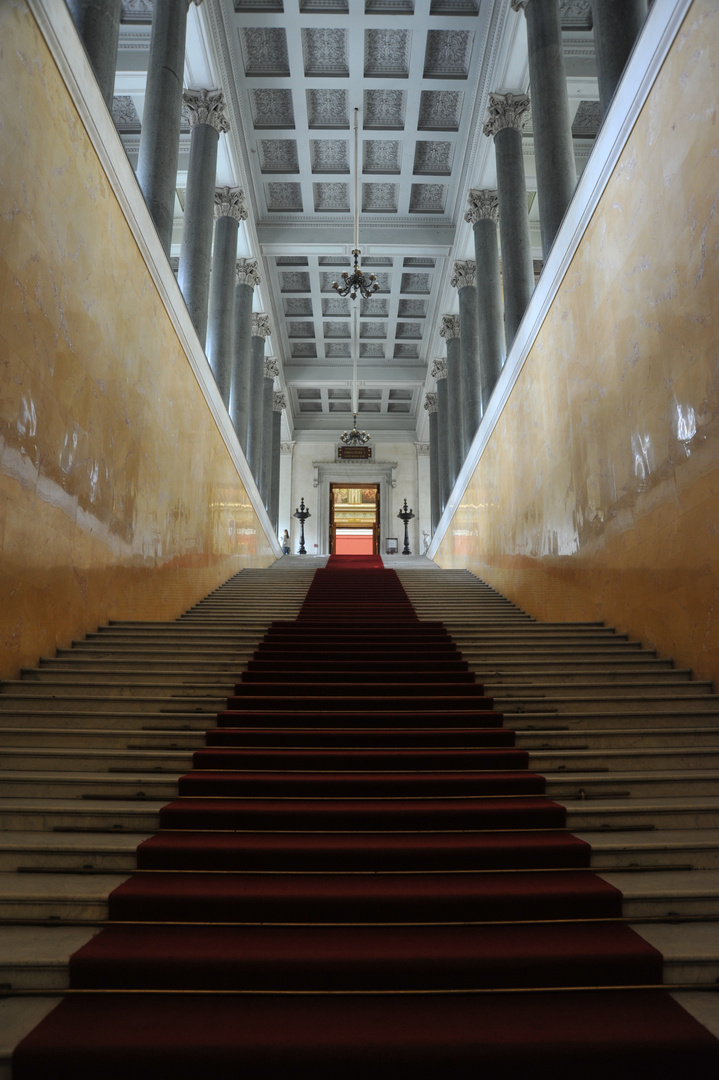 Treppenlauf Hermitage St. Petersburg