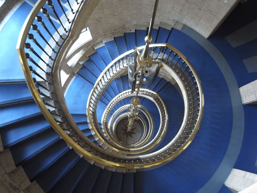 Treppenturm im Haus des Reichs in Bremen