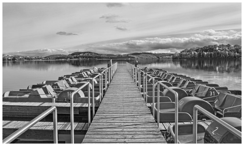 Tretbootanlegesteg am Bostalsee