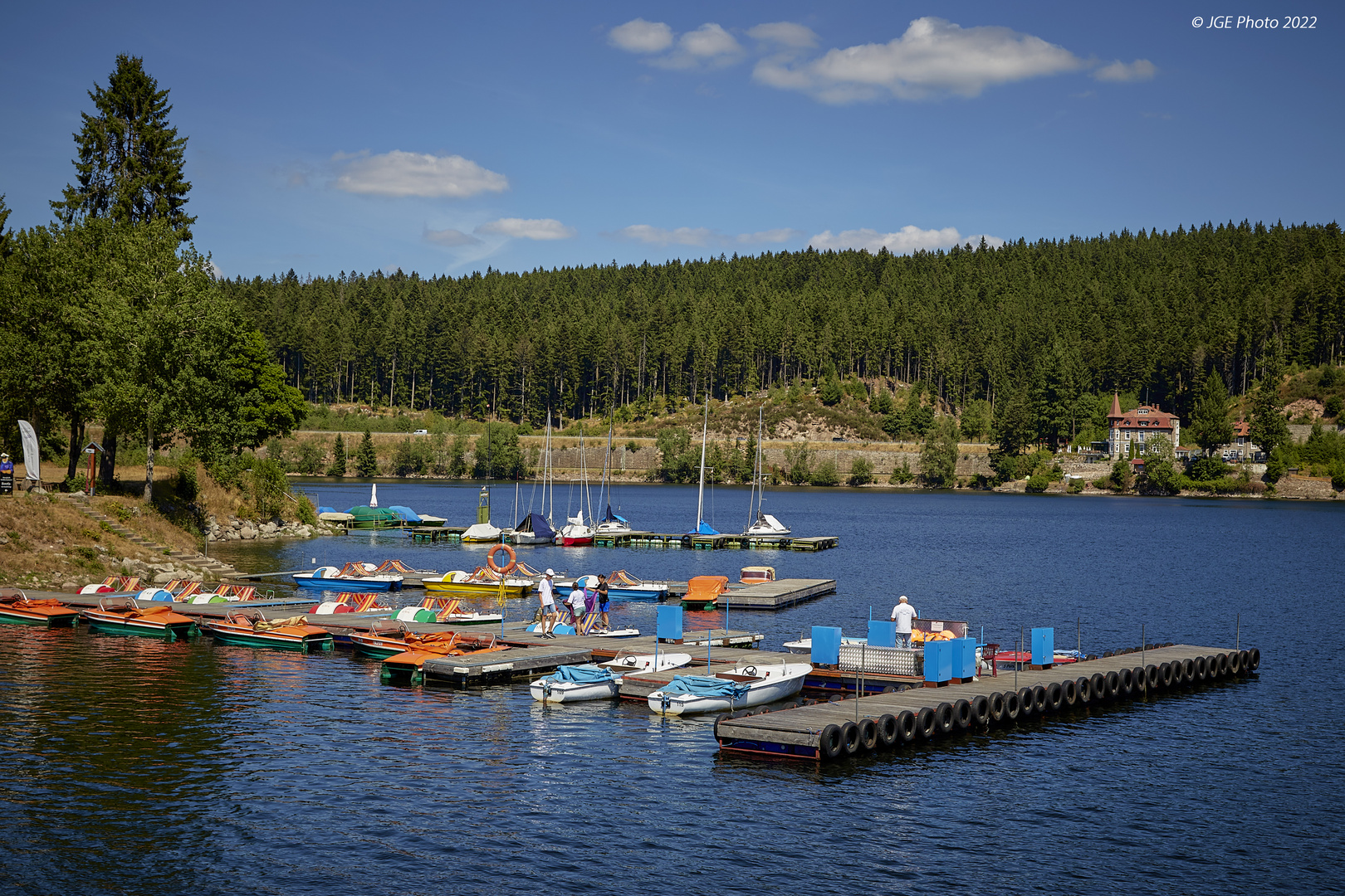 Tretbootverleih Floris an der Staumauer Schluchsee