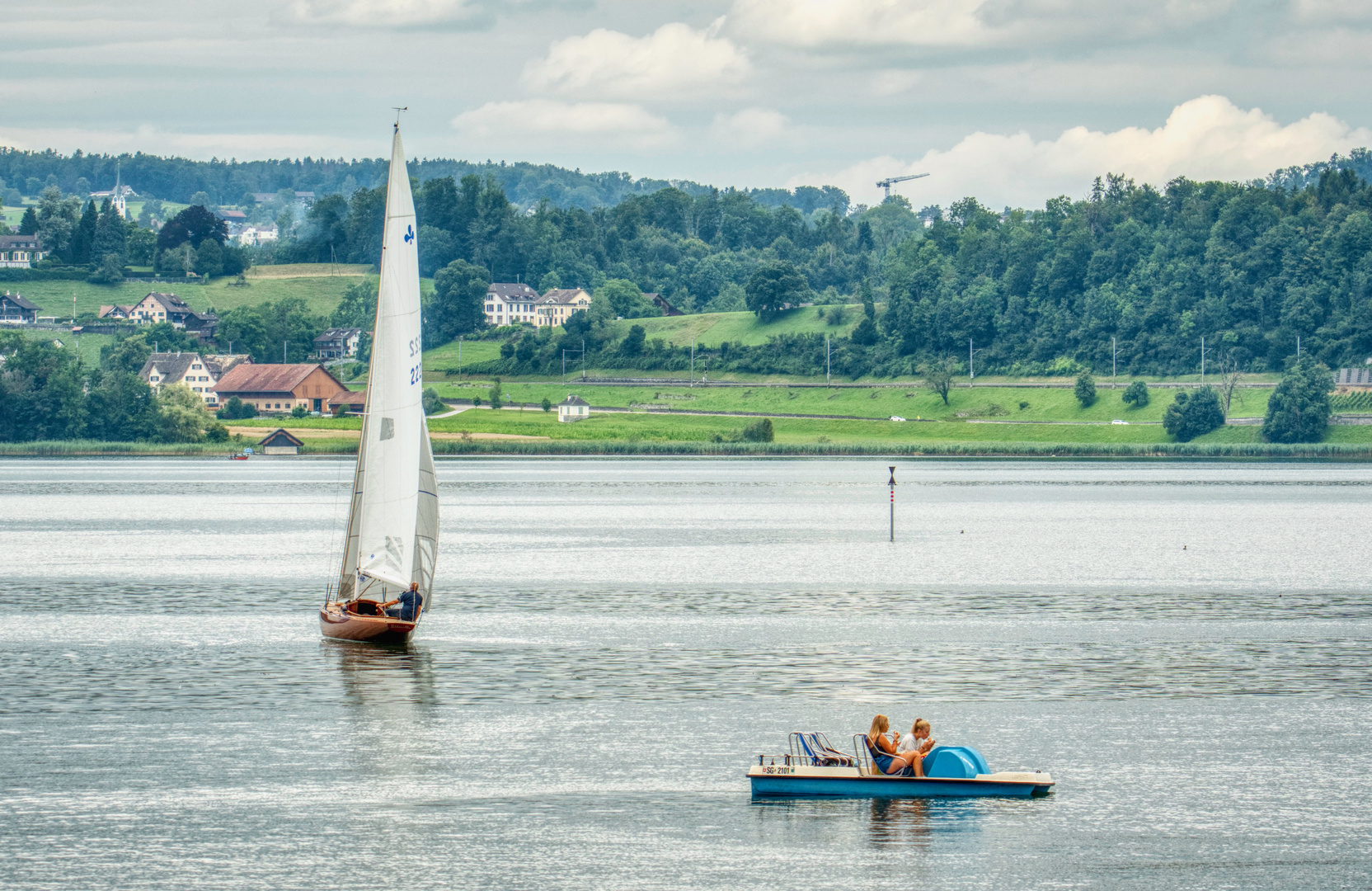 Treten und Segeln