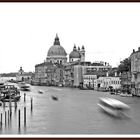 TRÁFICO EN EL GRAN CANAL DE VENECIA