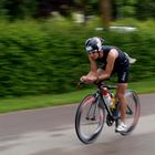 Triathlet auf der 40 km Fahrstrecke