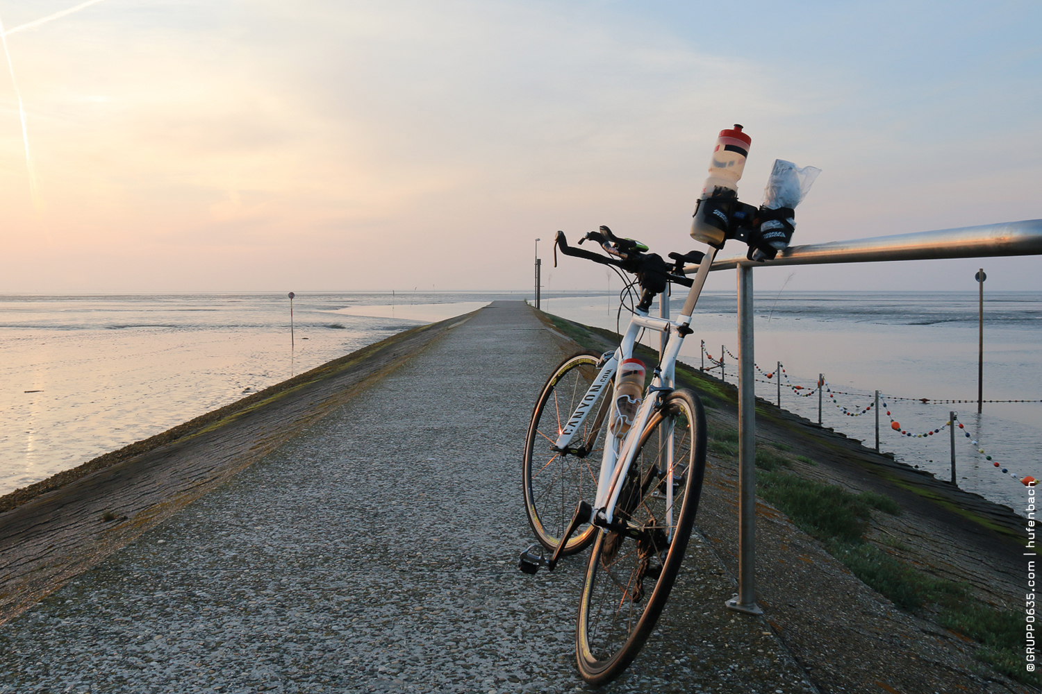 Triathlonlonrad auf der Buhne in Horumersiel