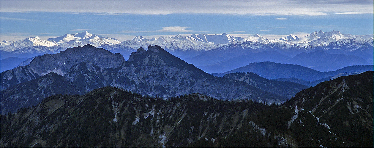 Tribüne Voralpen