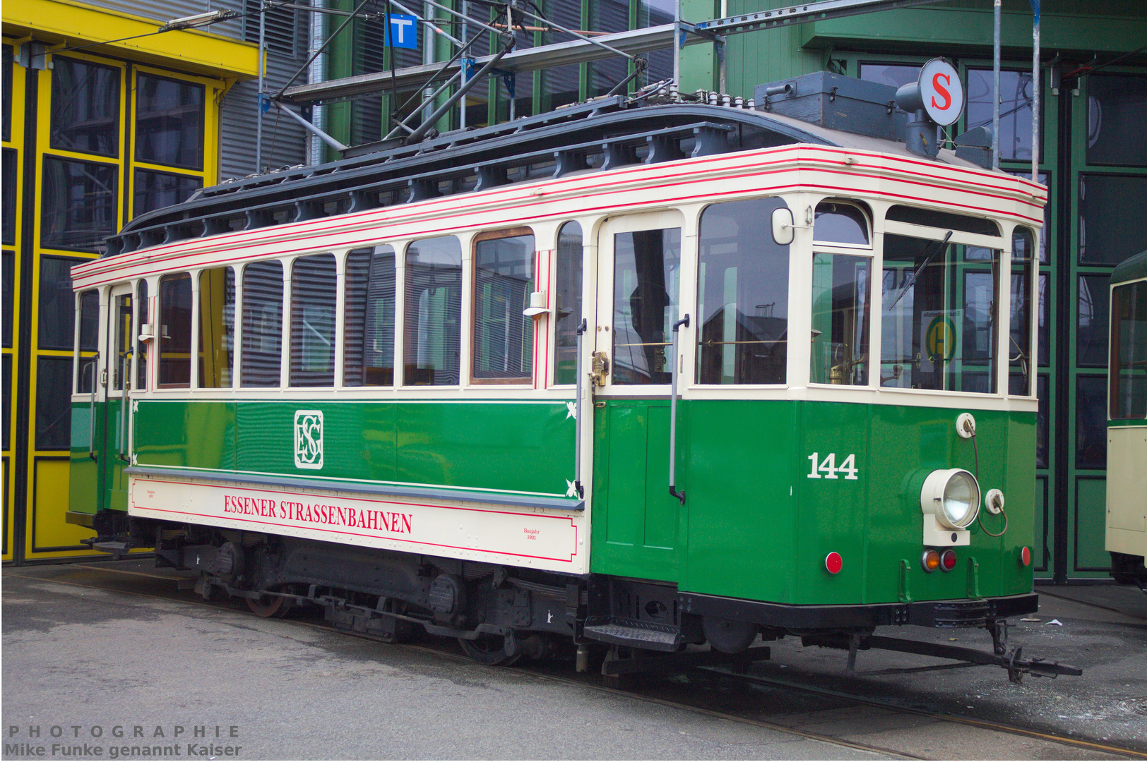 Triebwagen 144