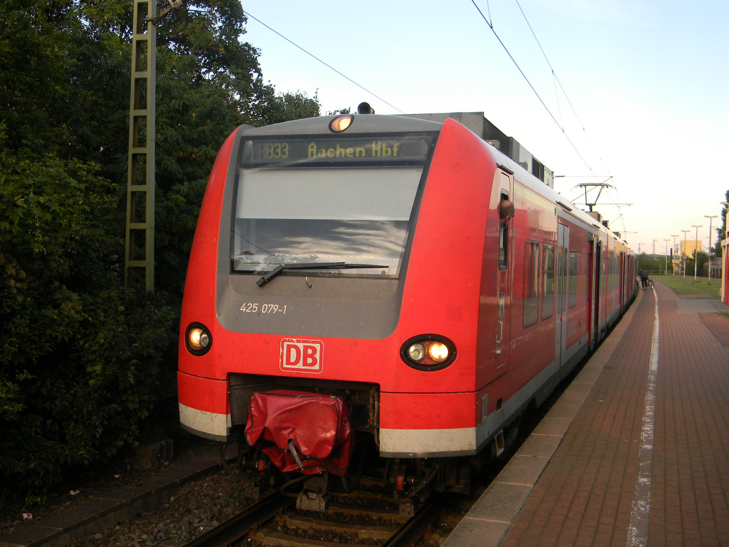 Triebwagen 425 079 - 1