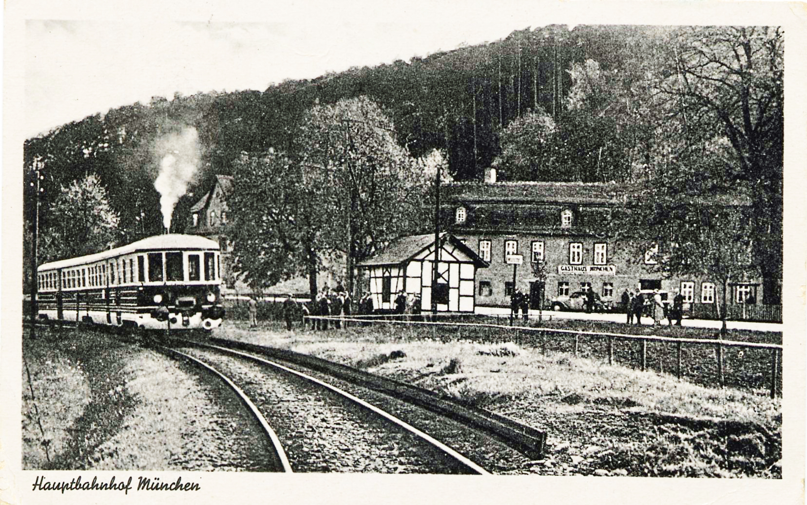 Triebwagen auf der Strecke Weimar - Kranichfeld