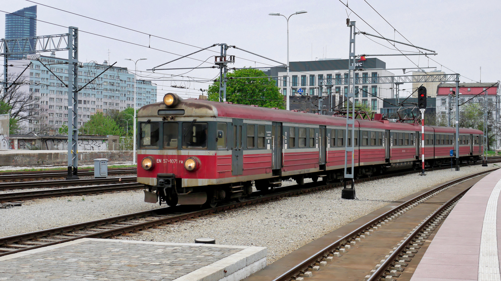 Triebwagen EN57-1071 in Breslau