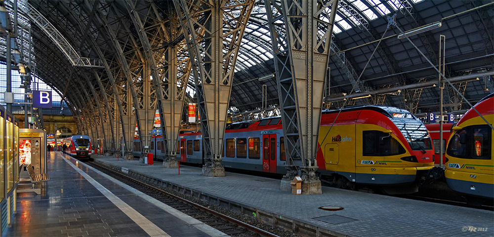 Triebwagen-Hbf - 2 -