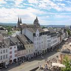 Trier, Blick von der Porta Nigra auf die Fußgängerzone