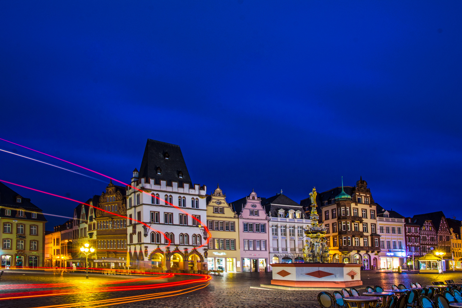 trier hauptmarkt - leuchspuren