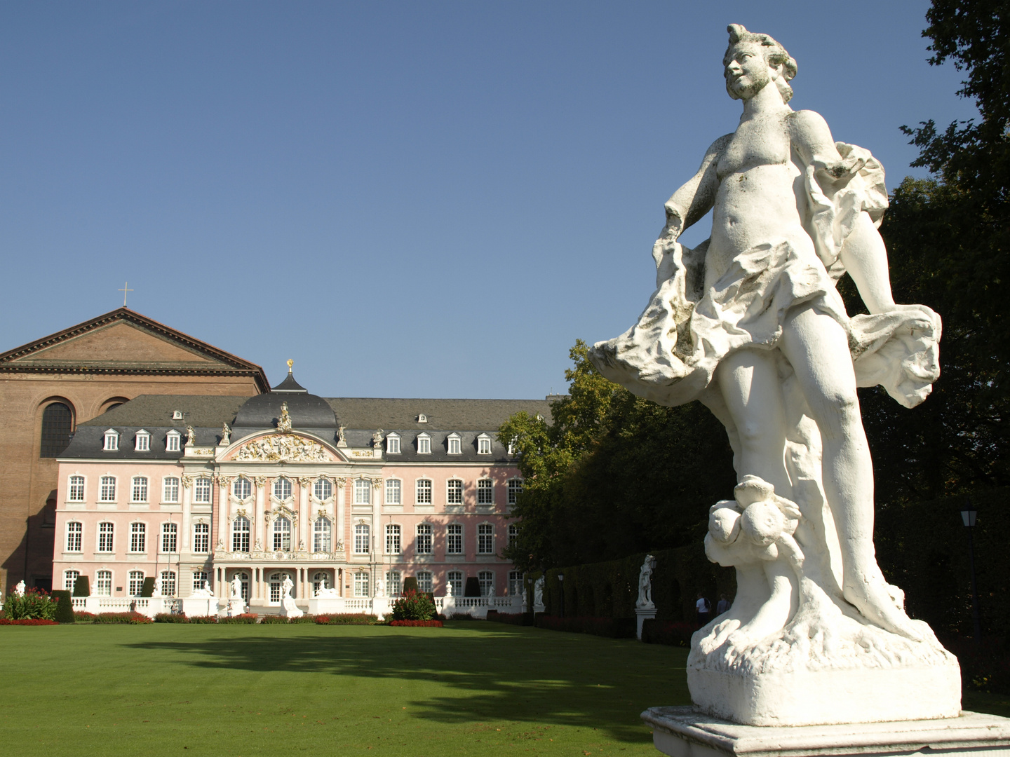 Trier - Kurfürstliches Palais im Palastgarten