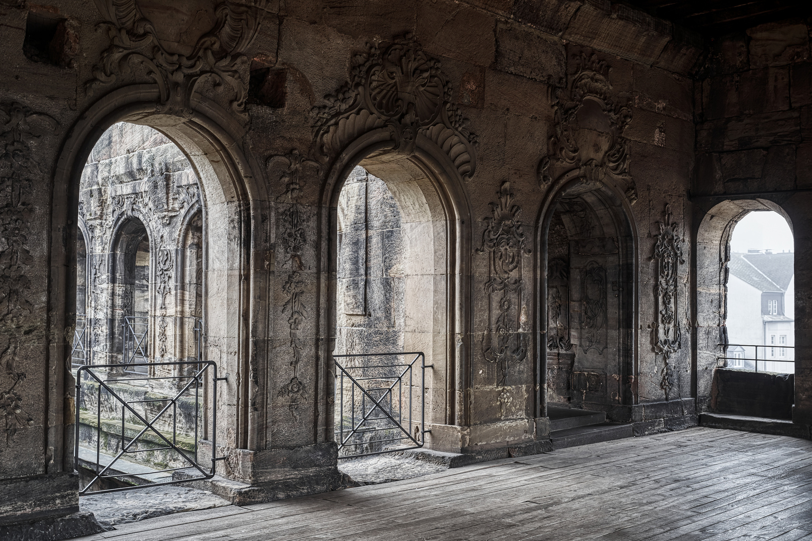 Trier Porta Nigra innen