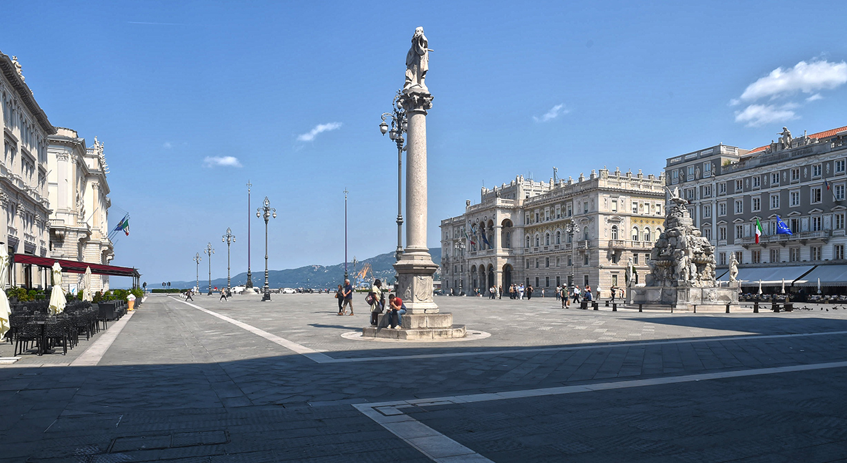 TRIESTE. PIAZZA UNITA'