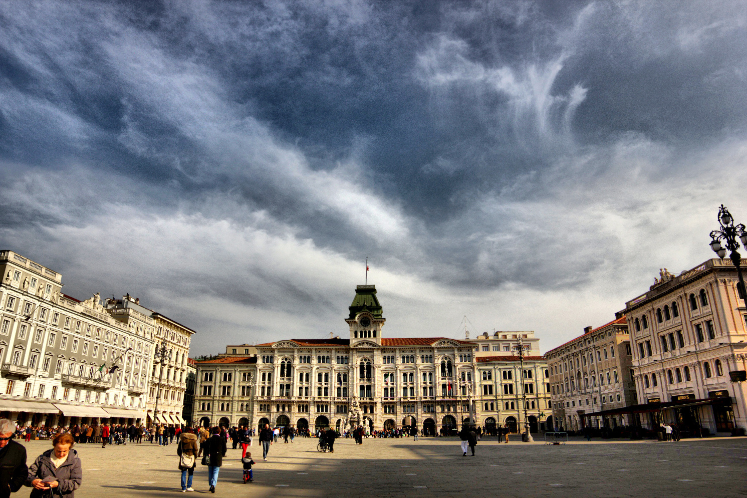 trieste p.zza unità d'Italia.