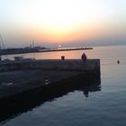 TRIESTE, UN ABBRACCIO AL TRAMONTO