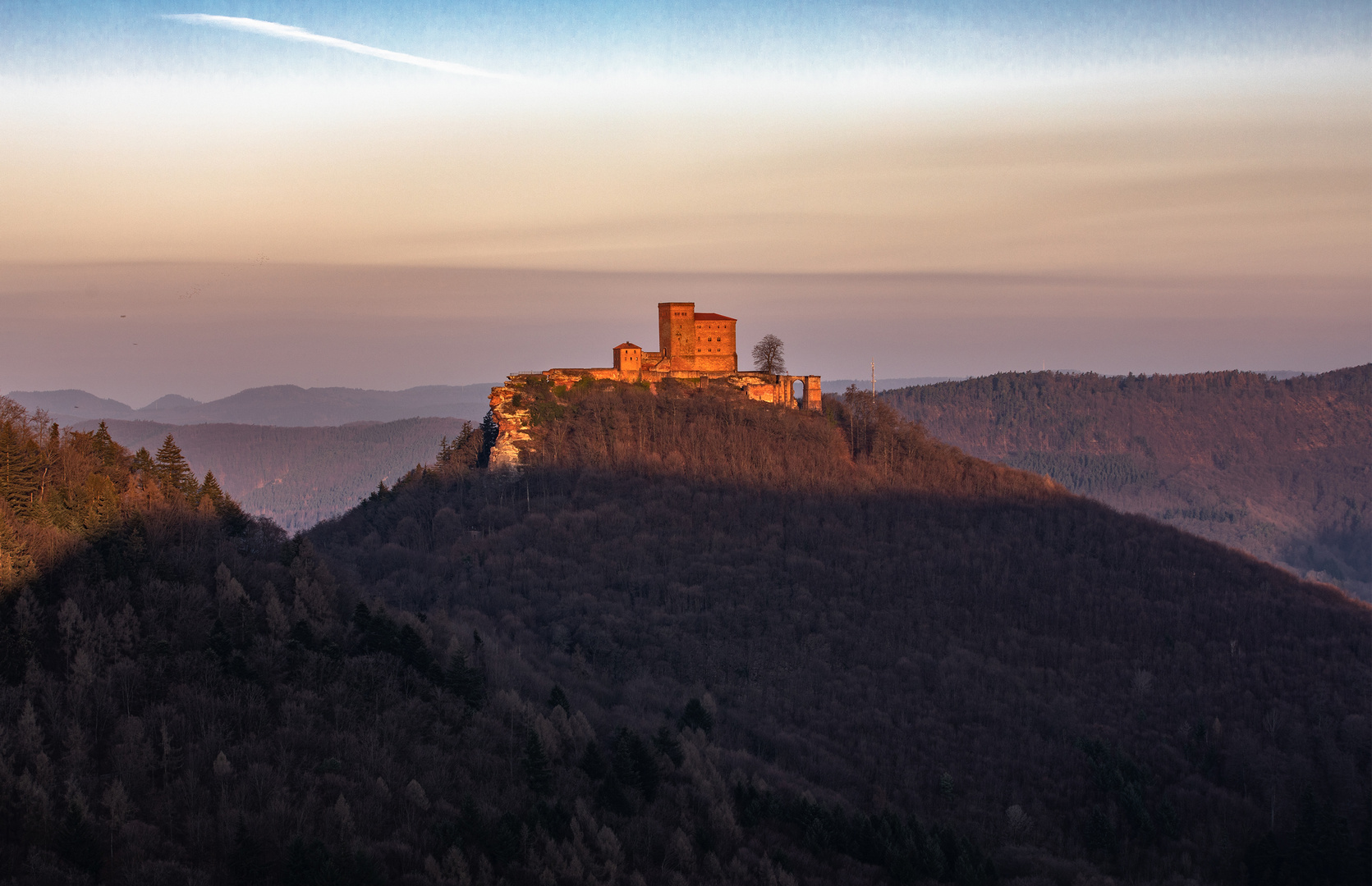 Trifels_Sonnenaufgang_3