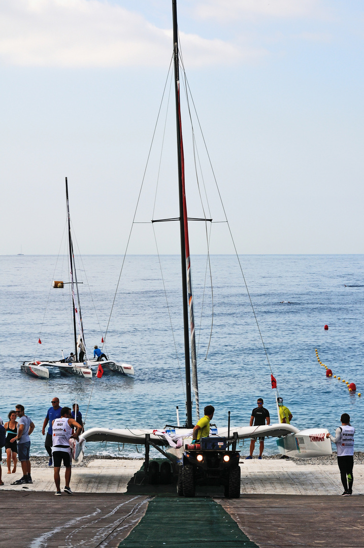 Trimaran zu Wasser lassen DSC_2260