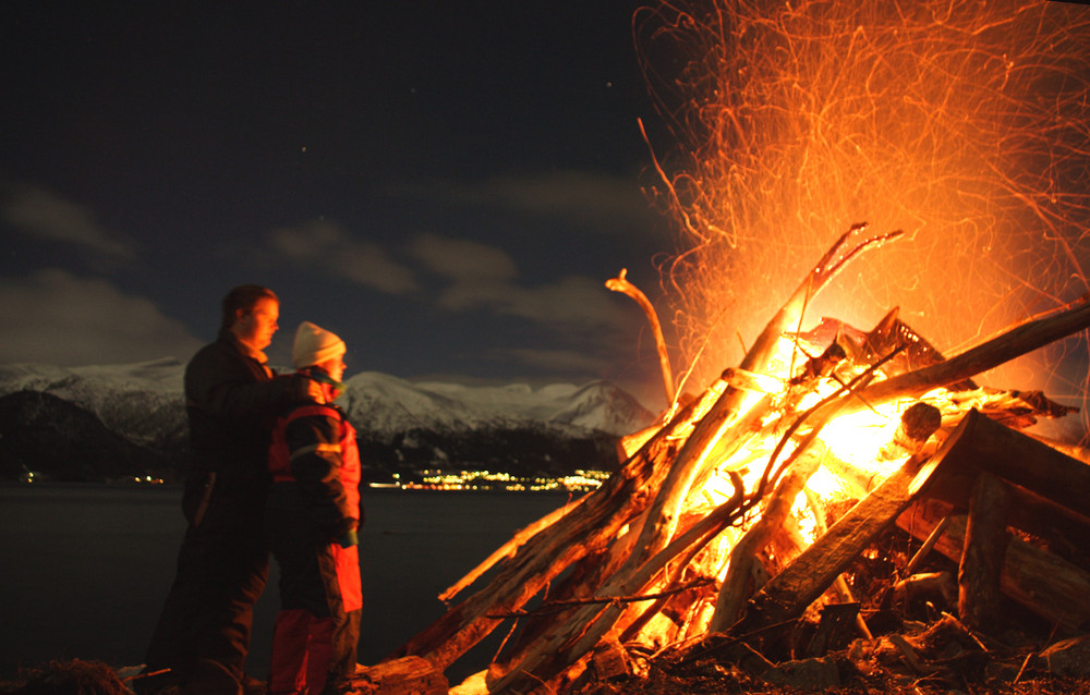 Trine and Kenneth by the fire