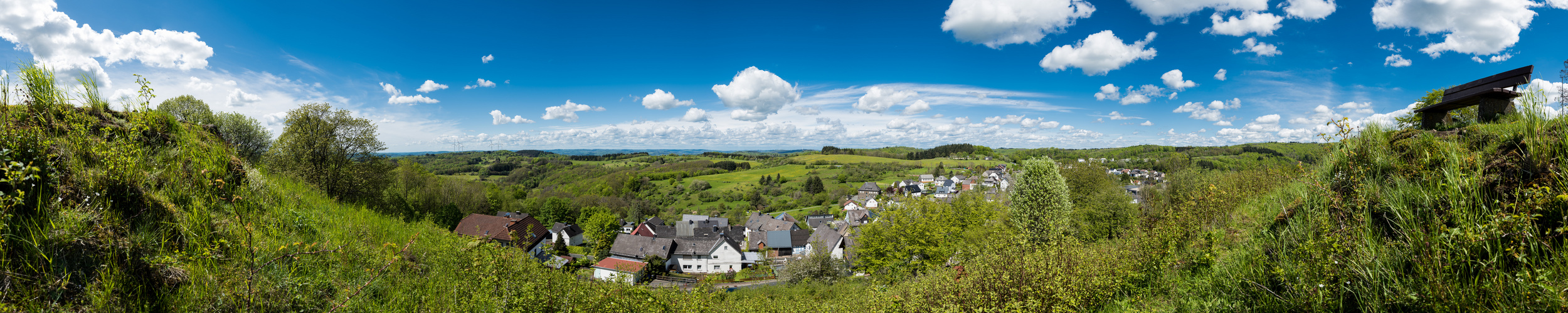 Tringenstein am Mittag Pano