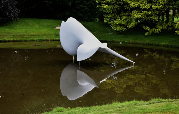 Trinkender Origami-Reiher?