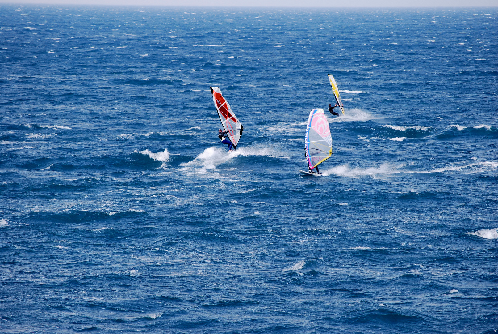 Trio dans le vent