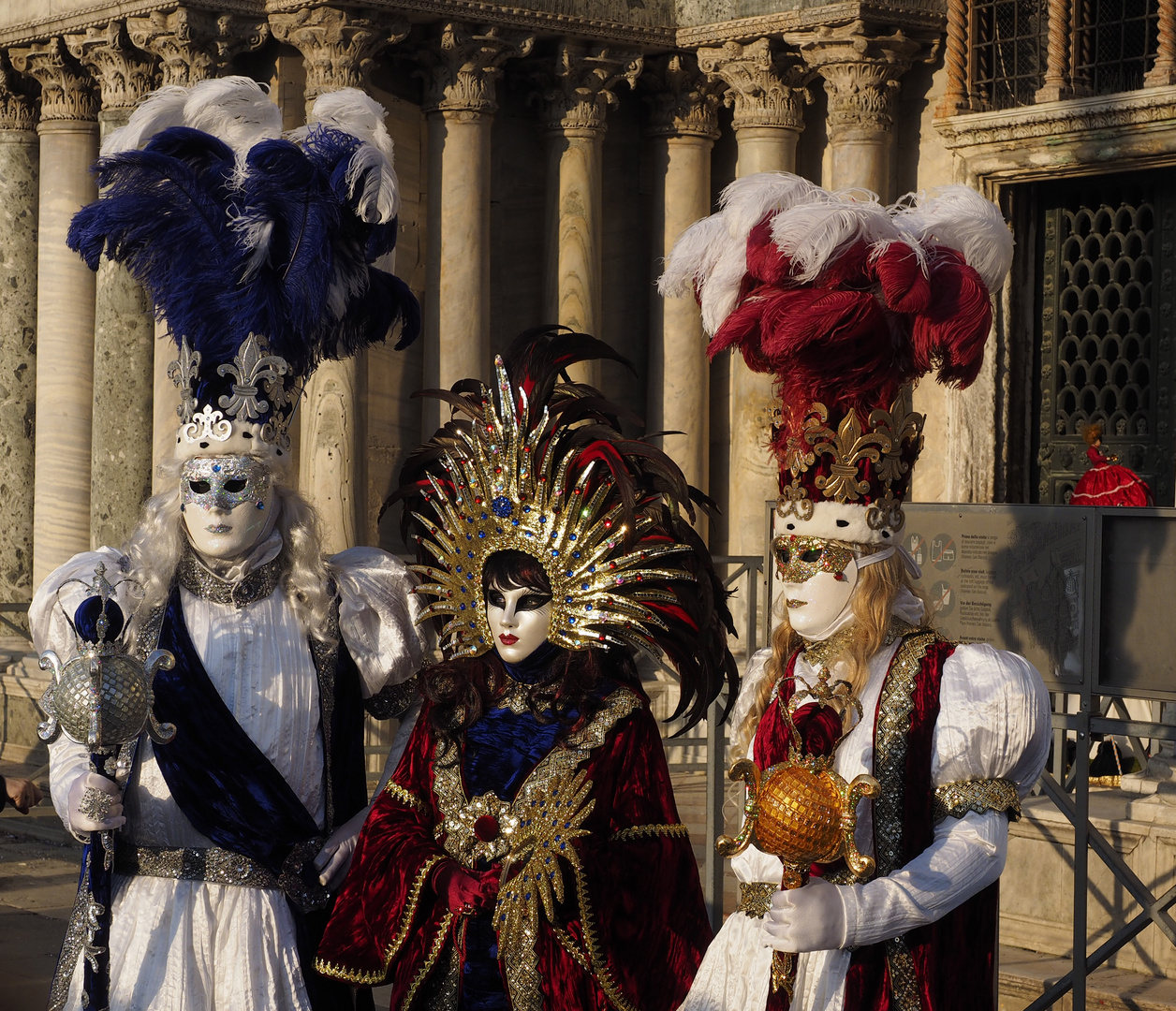 Trio Masken beim Karneval 