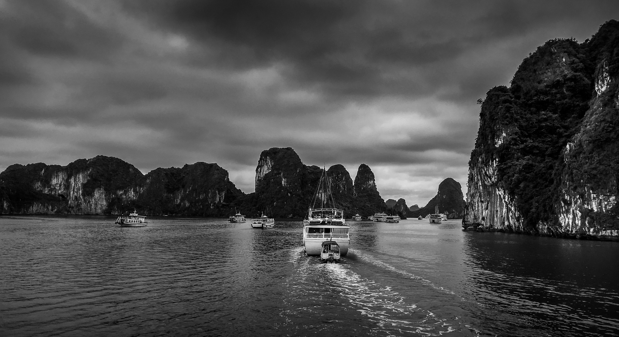 Trip in die Halong Bay in Vietnam