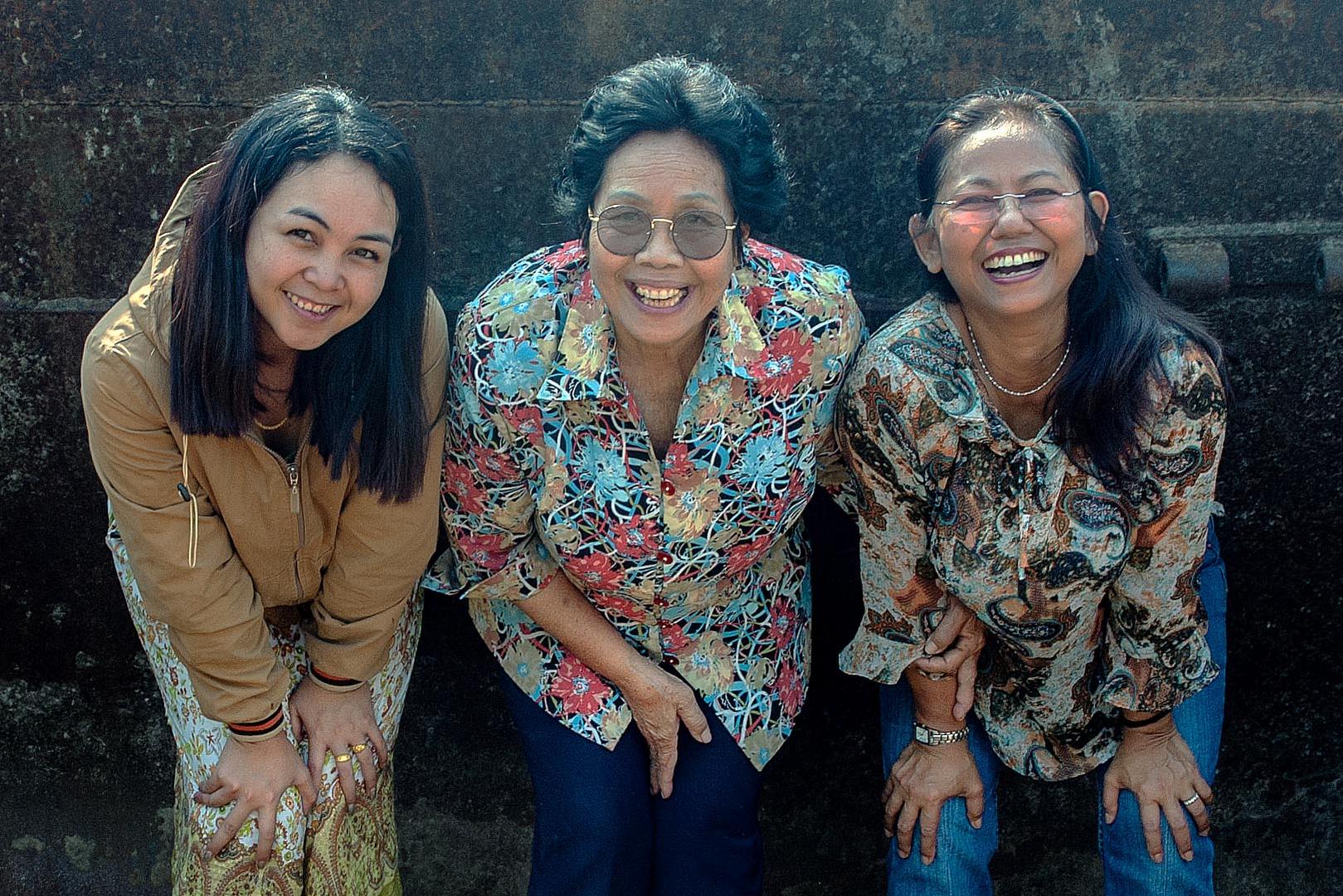 Tripple portrait in Ban Wang Koh Hai