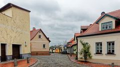 TRISTESSE IN DEN FARBEN DES REGENS EINER KLEINEN STADT IN MV