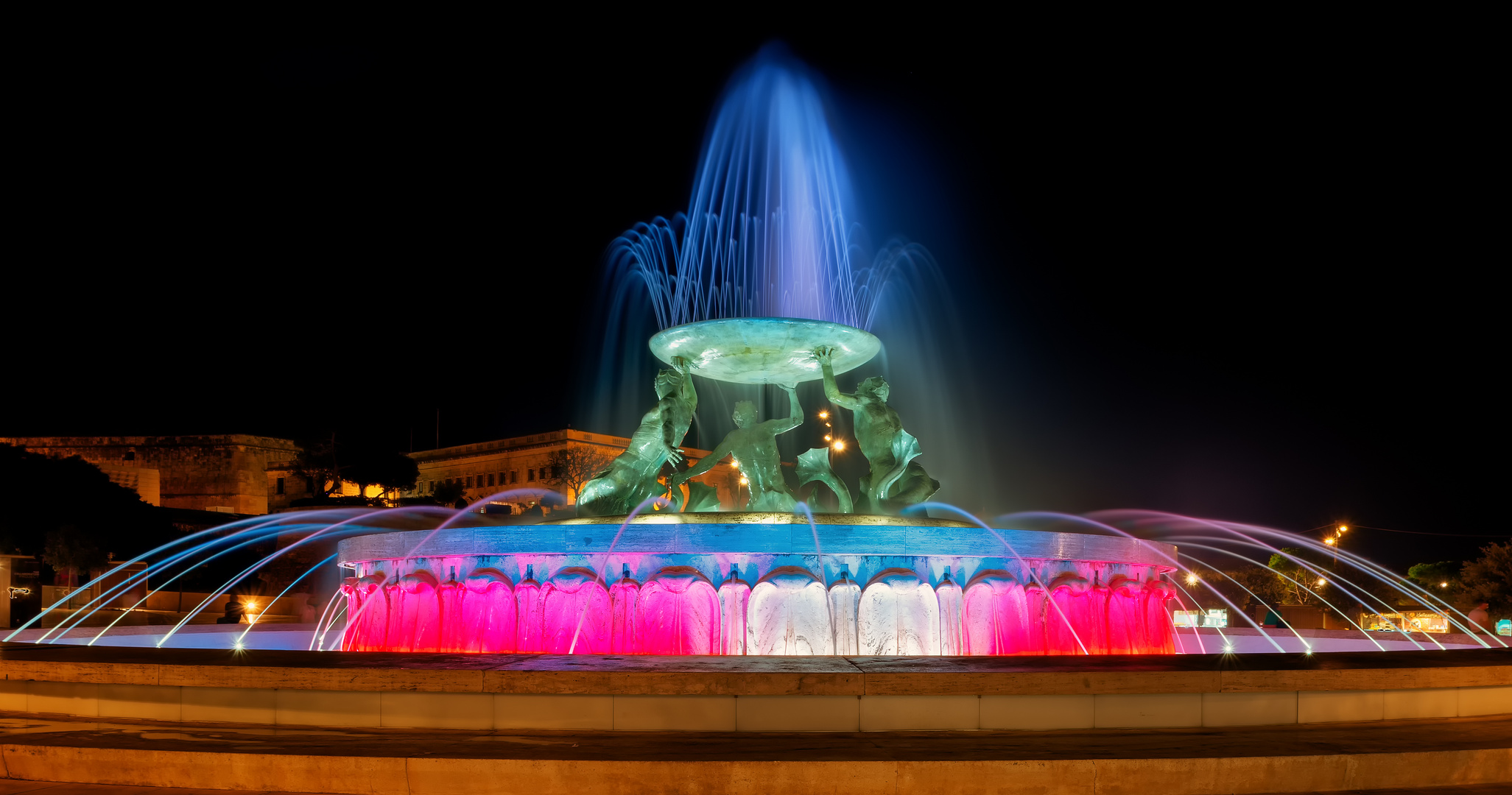 Tritonenbrunnen by Night - Valletta - Malta