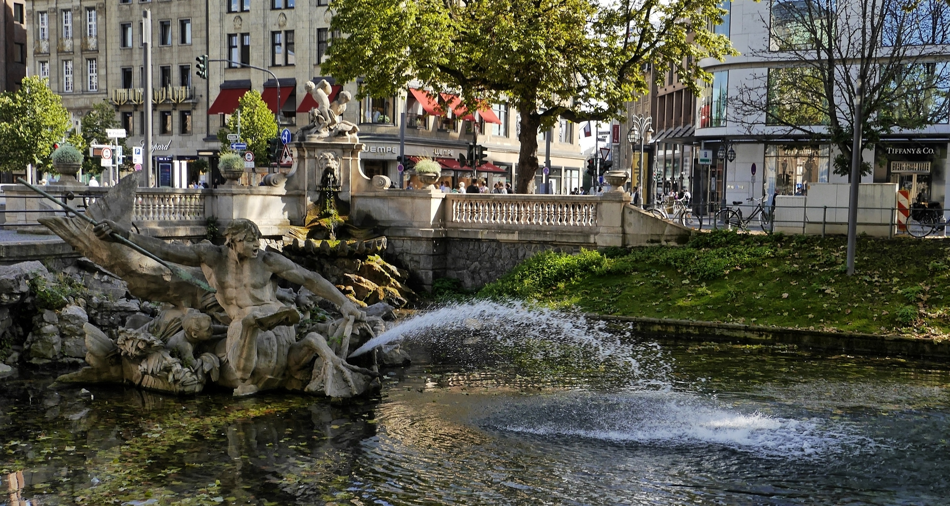 Tritonenbrunnen Düsseldorf (2)