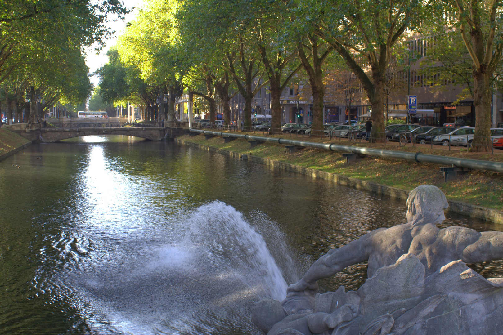 Tritonenbrunnen in Düsseldorf Foto & Bild architektur, zierbrunnen