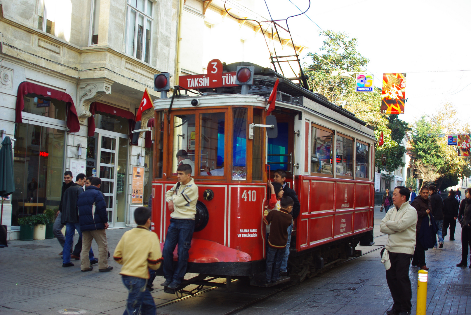 Trittbrettfahrer... Foto & Bild bus & nahverkehr, straßenbahnen