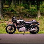 Triumph Bonneville T100 Café Racer