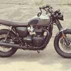 Triumph Bonneville T120 Scrambler