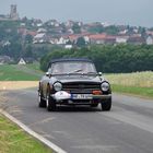 Triumph TR 6 auf Strecke....