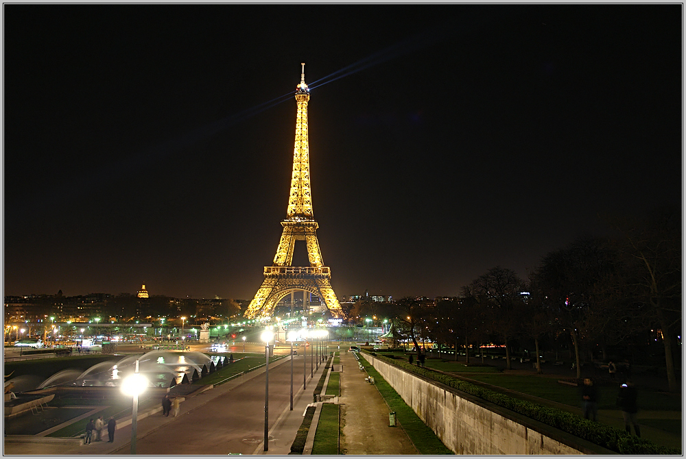 Trocadéro by night