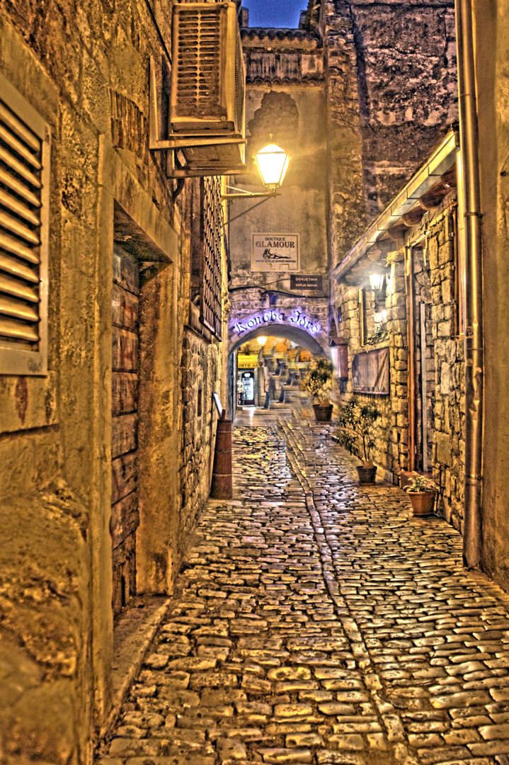 Trogir bei Nacht 2