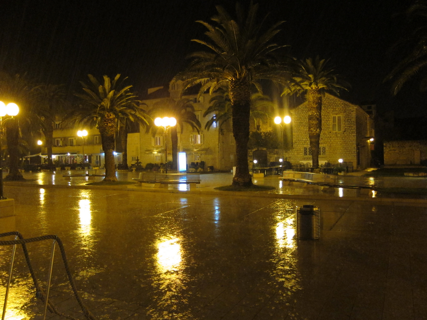 Trogir im Regen