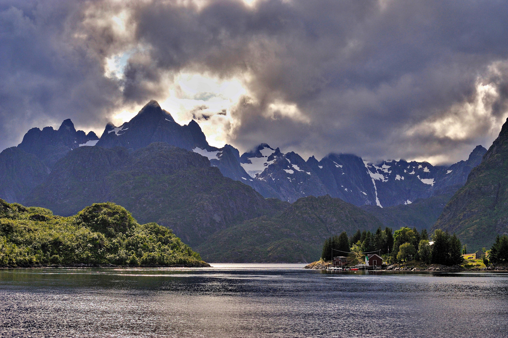 Trollfjord 01